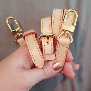 Vachetta leather strap adjustable